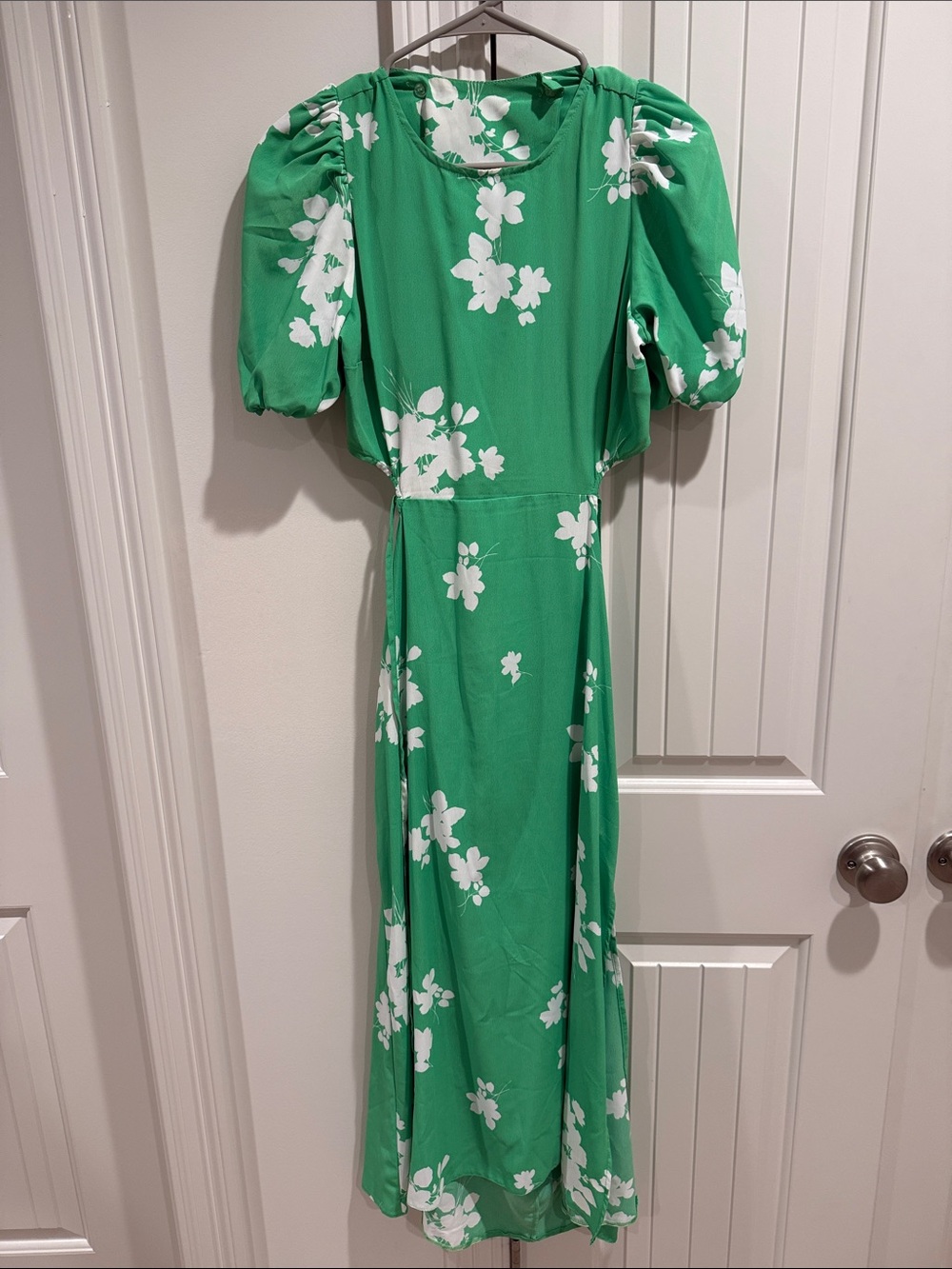 Bright Green Floral Puff-Sleeve Maxi Dress - Elegant Everyday Style